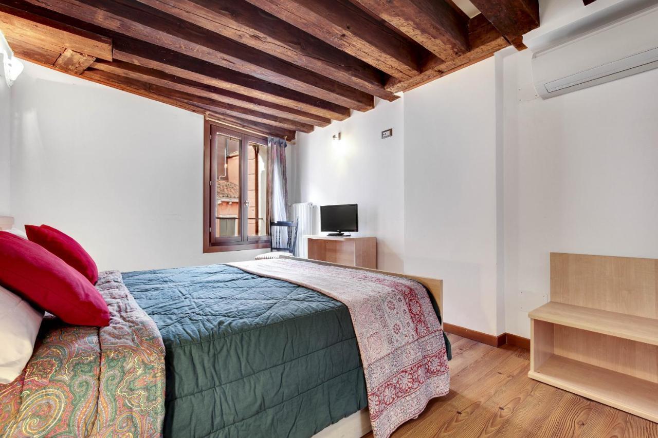 Residenza Valier - Rialto By Wonderful Italy Apartment Venice Exterior photo
